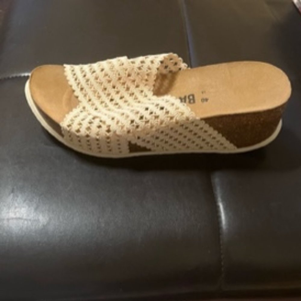 (NEW) Bayton - Slip on Leather Inner Sole Wedge Sandals - Size 9